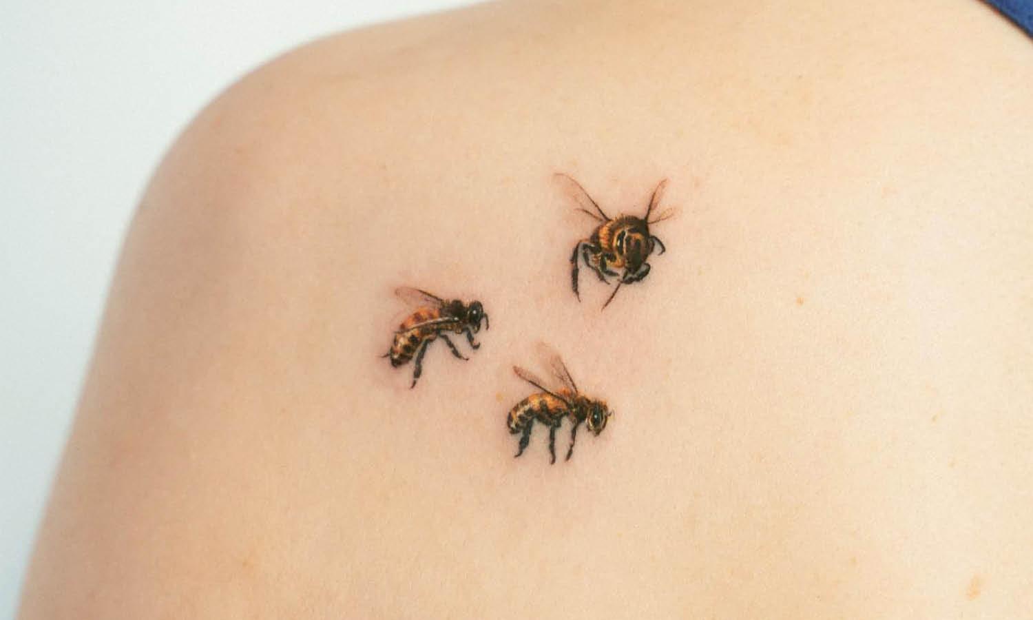 30 Best Bee Tattoo Ideas You Should Check - Kreafolk