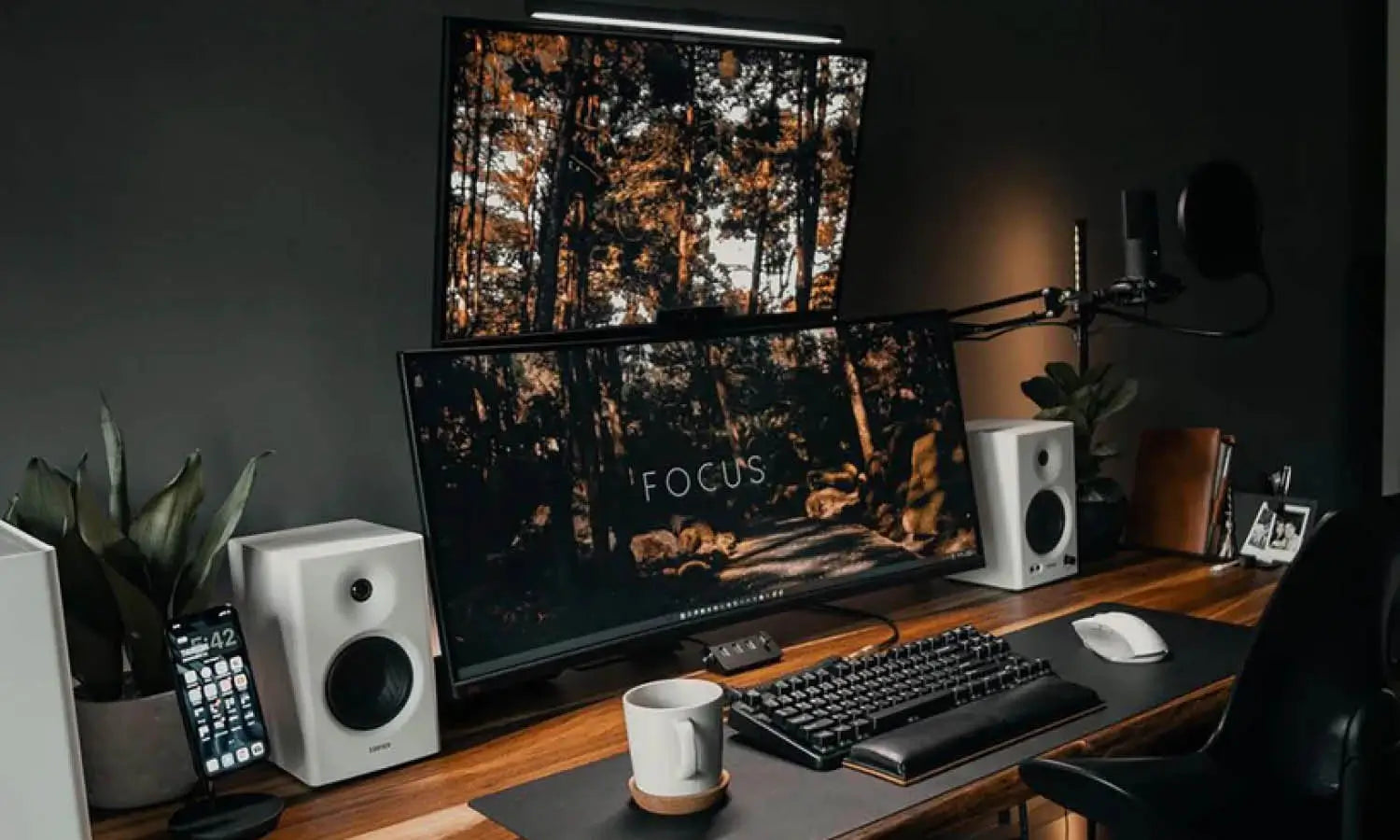 30 Most Calming Desk Setup Ideas You Should Check