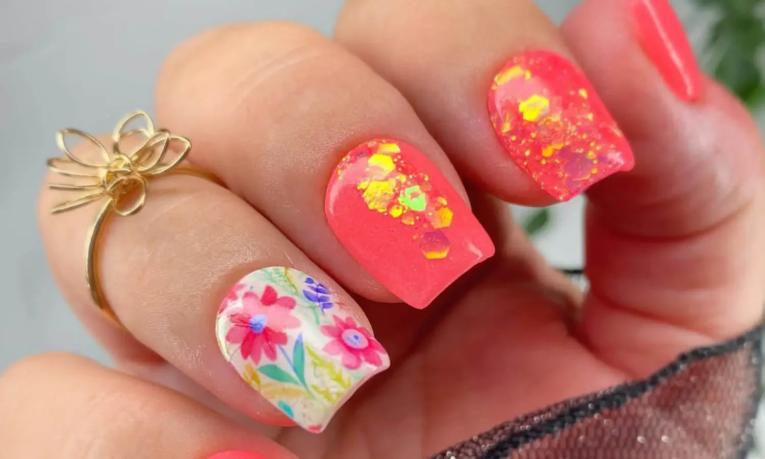 30 Best Coral Nail Design Ideas You Should Check