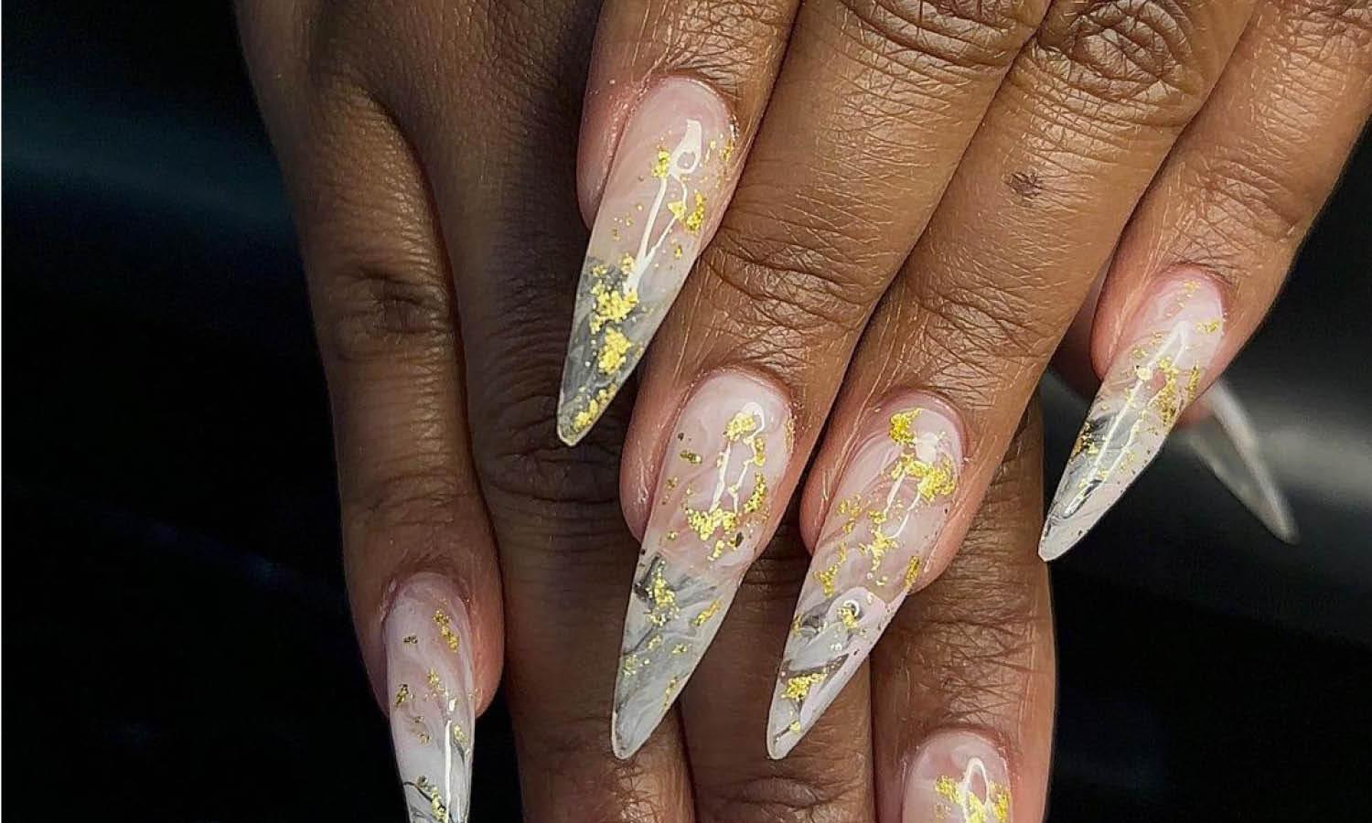 30 Best Gold Flake Nail Design Ideas You Should Check