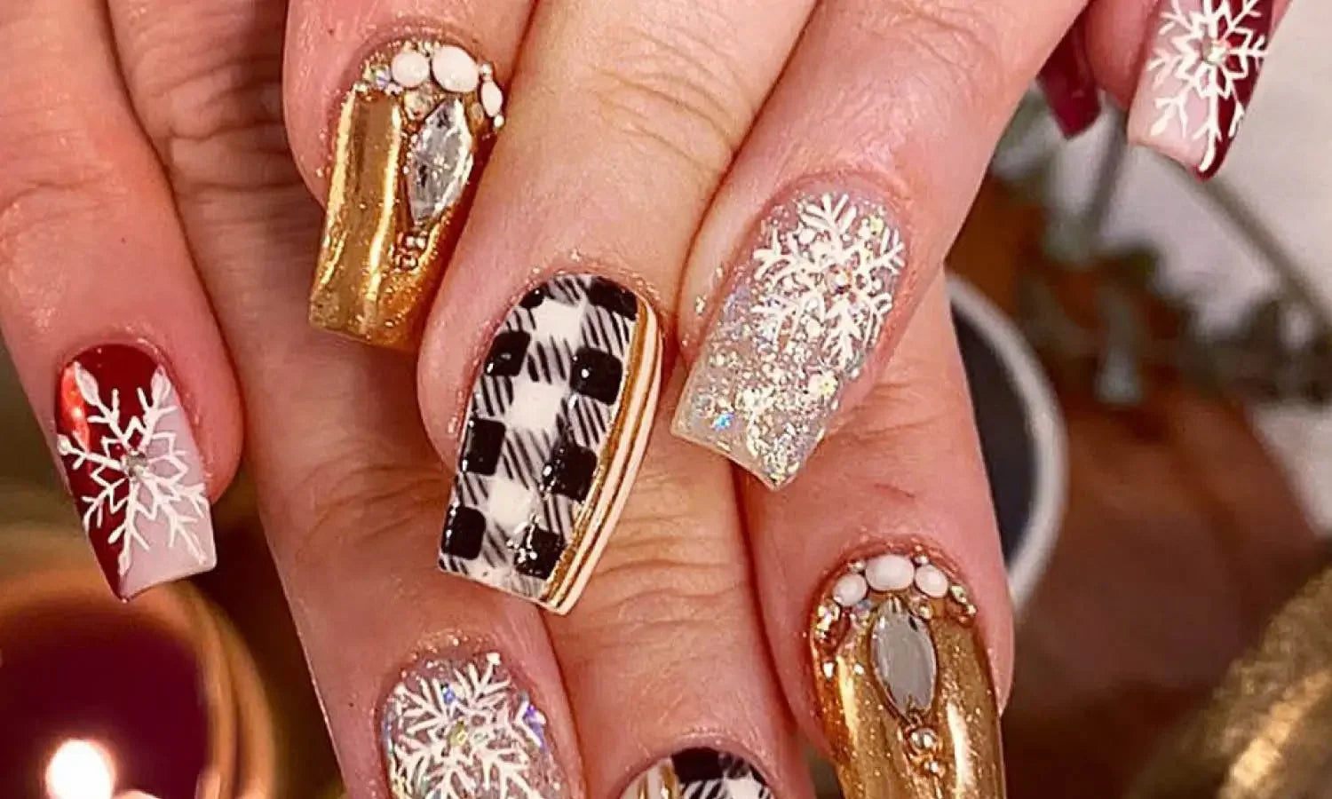 30 Best Holiday Nail Design Ideas You Should Check