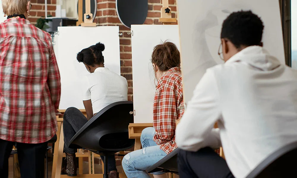 Combining Art and Healthcare: How Creative Expression Aids Healing