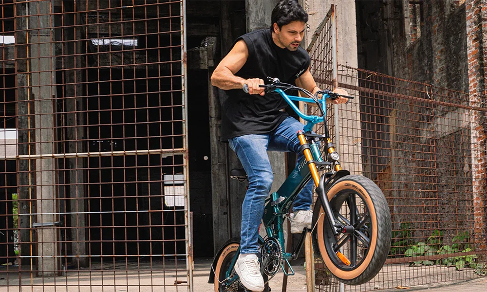 How Do Fiido Fat Tire Electric Bikes Easily Handle Rough Terrain?