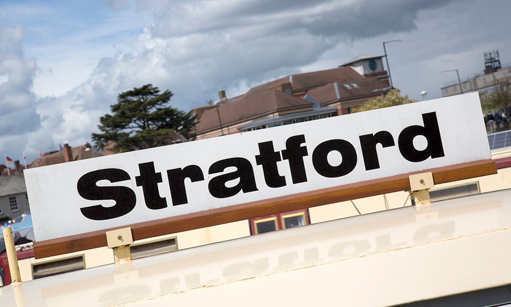 Beyond the Billboard: How Custom Signage Elevates Your Brand Visibility