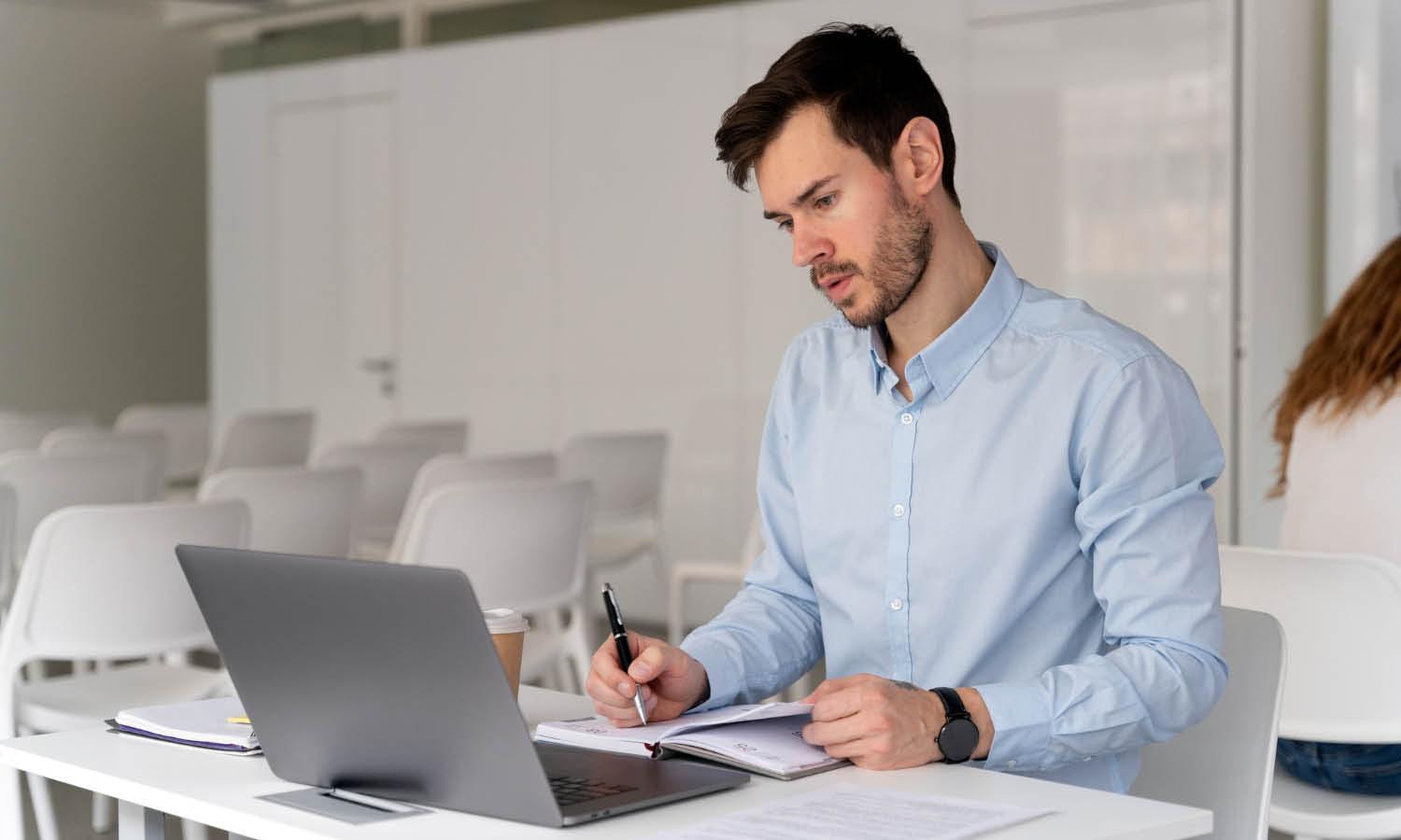 Main Reasons Why You Shouldn't Create A Logo Design In Photoshop - Kreafolk