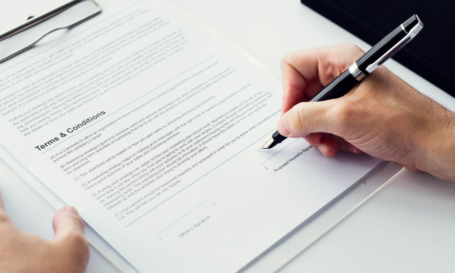 Main Reasons You Should Start a Logo Design Project with an Agreement - Kreafolk