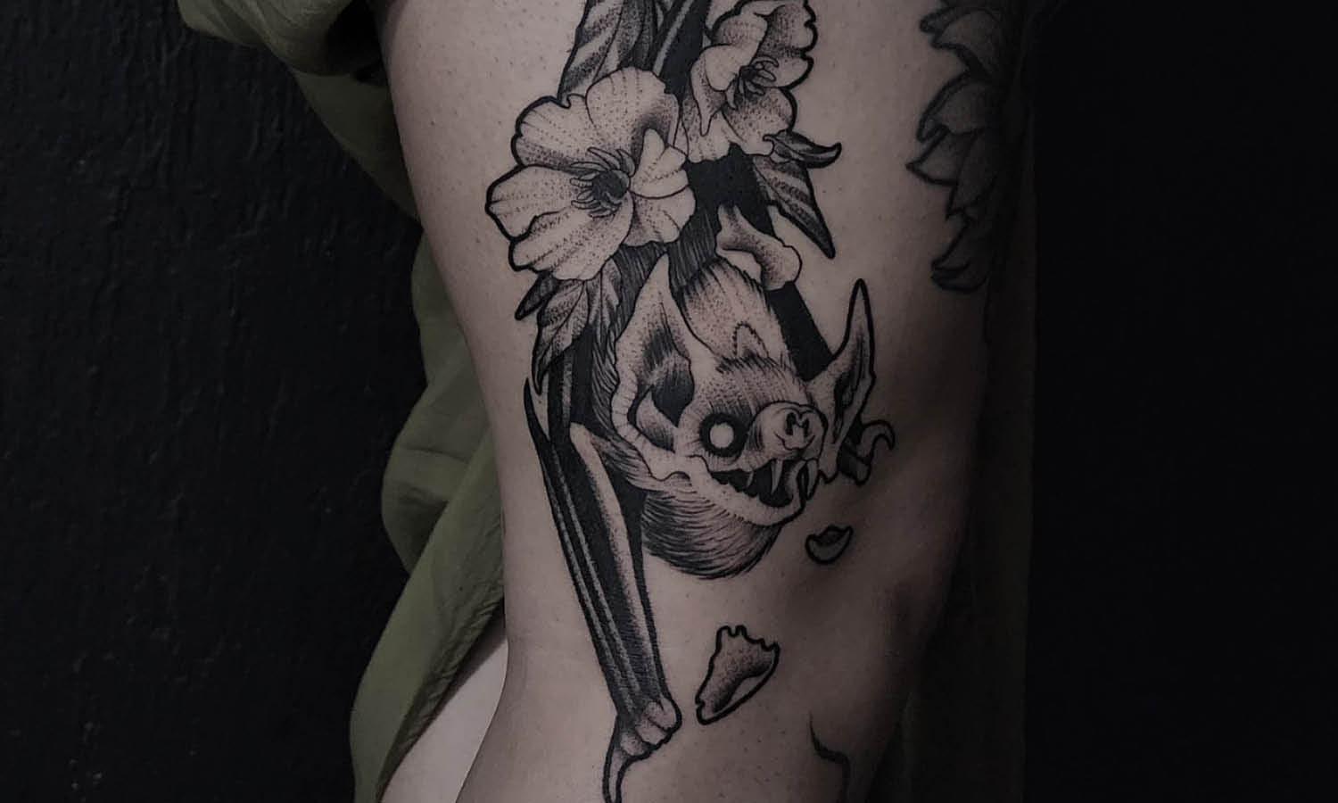 30 Best Bat Tattoo Ideas You Should Check - Kreafolk