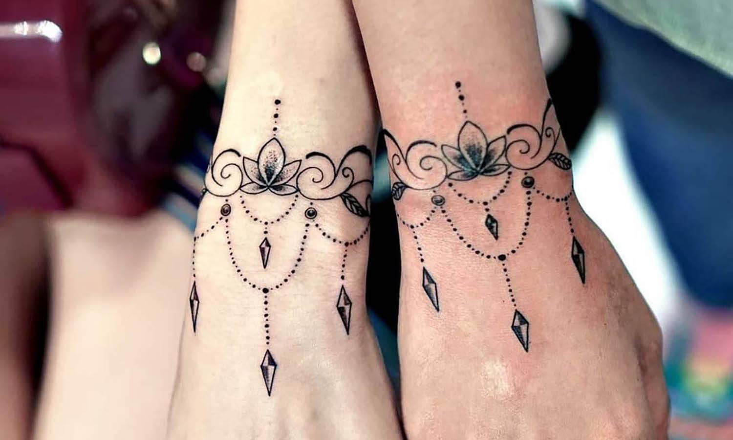 30 Best Bracelet Tattoo Ideas You Should Check - Kreafolk