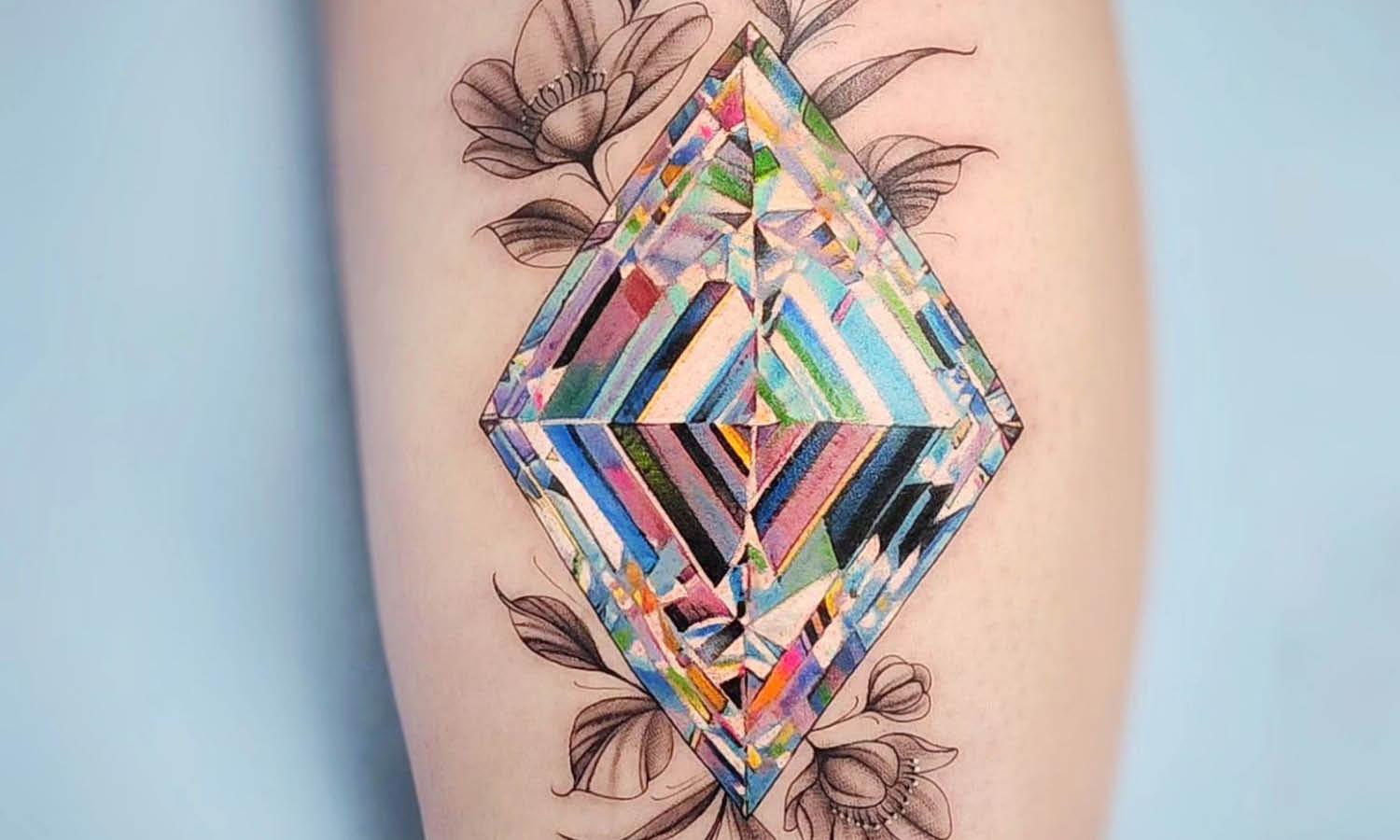 30 Best Diamond Tattoo Ideas You Should Check - Kreafolk