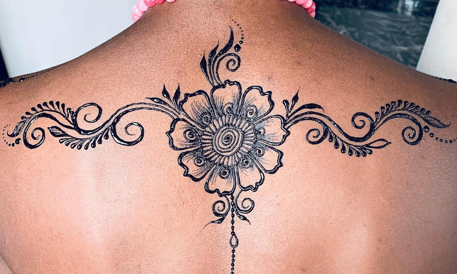 30 Best Henna Tattoo Ideas You Should Check - Kreafolk