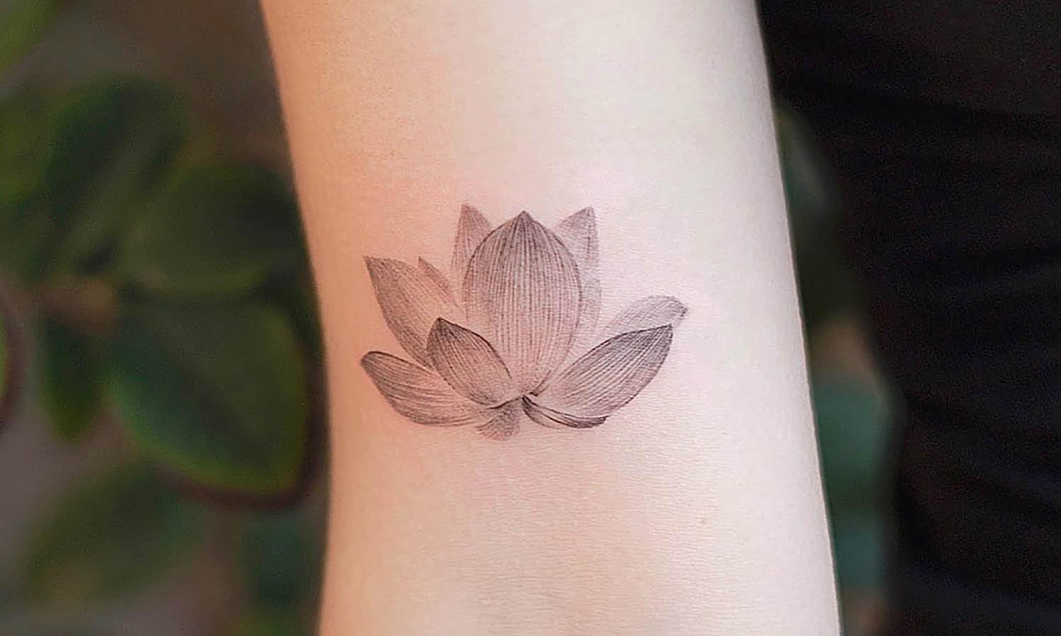 30 Best Lotus Tattoo Ideas You Should Check - Kreafolk