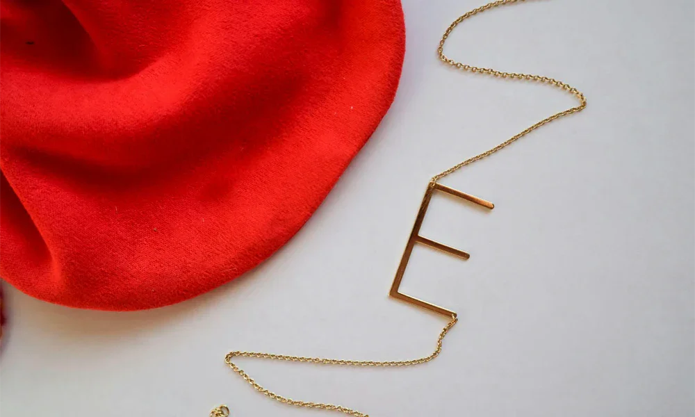 4 Simple Ways to Personalize Your Style With Custom Accessories