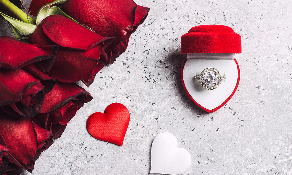 5 Simple Ways to Buy an Engagement Ring on a Budget