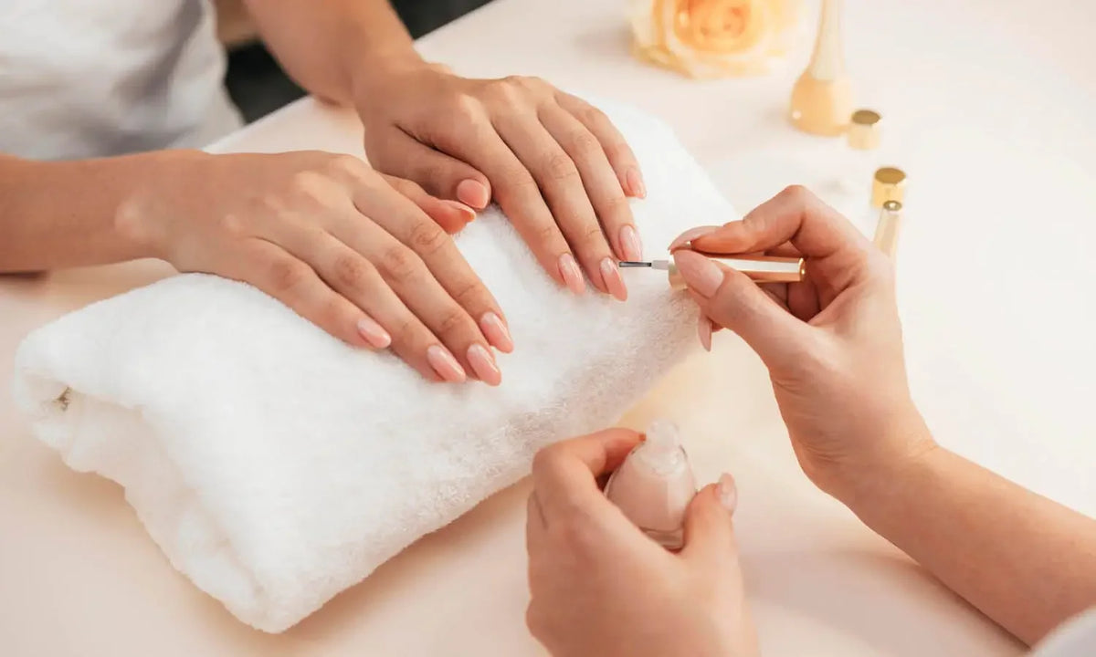 5 Basic Nail Shapes for Your Next Manicure 5 Basic Nail Shapes for Your Next Manicure