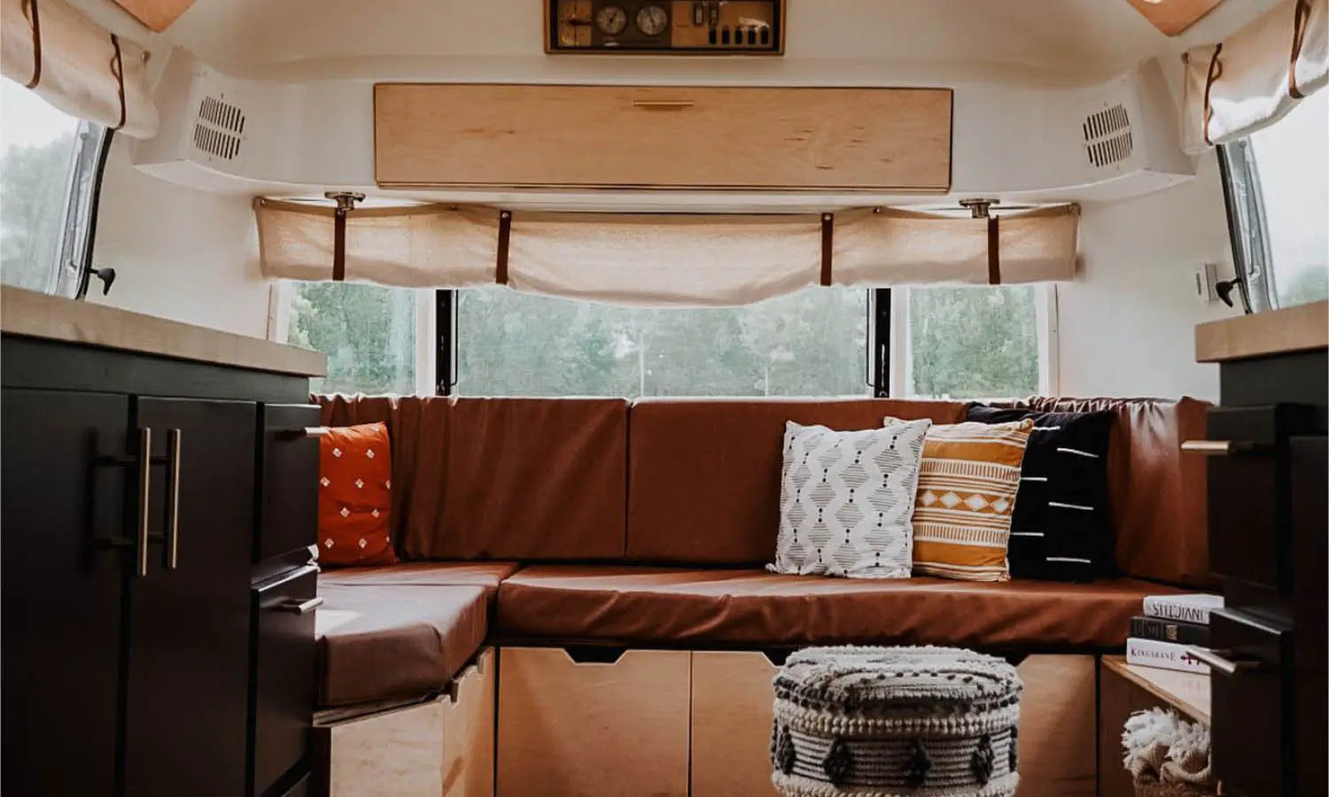 30 Best Airstream Interior Design Ideas You Should Check