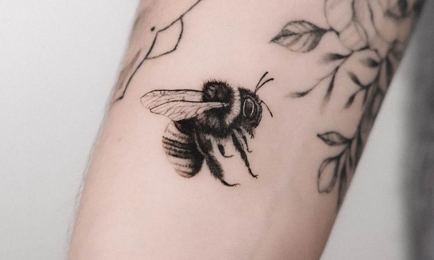 30 Best Bumblebee Tattoo Ideas You Should Check