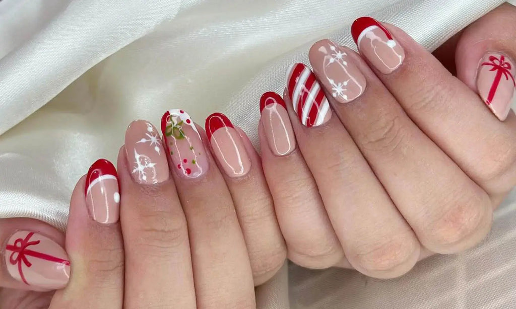 30 Best Christmas Nail Design Ideas You Should Check