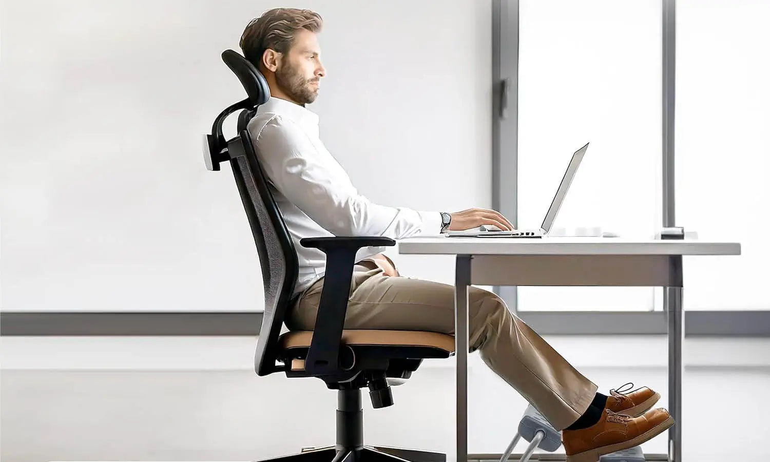 Footrests That Make Desk Work More Comfortable