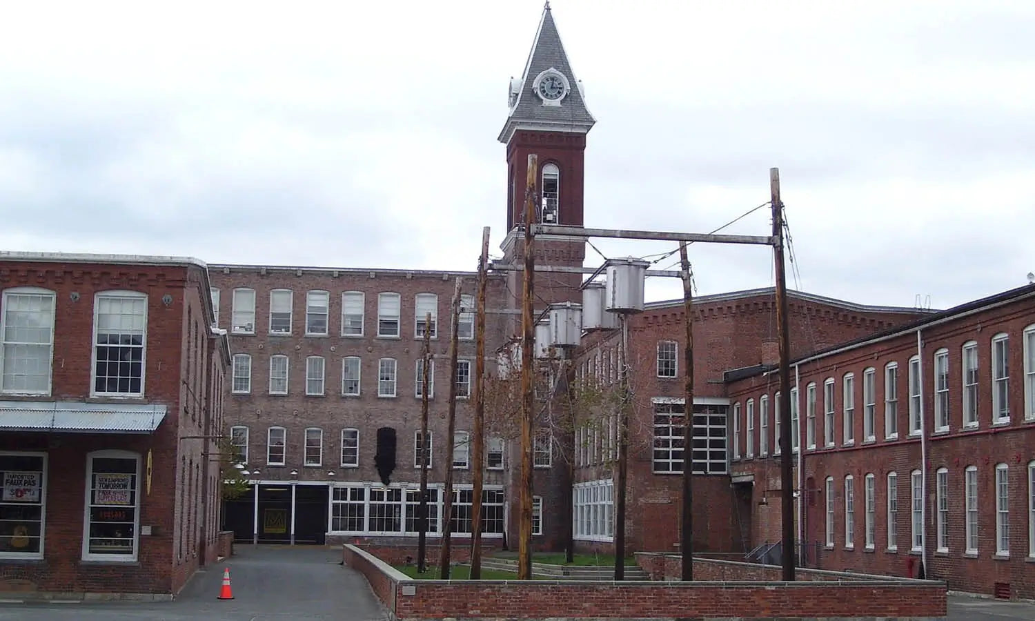 Massachusetts Museum of Contemporary Art, North Adams | Art Museum Guide