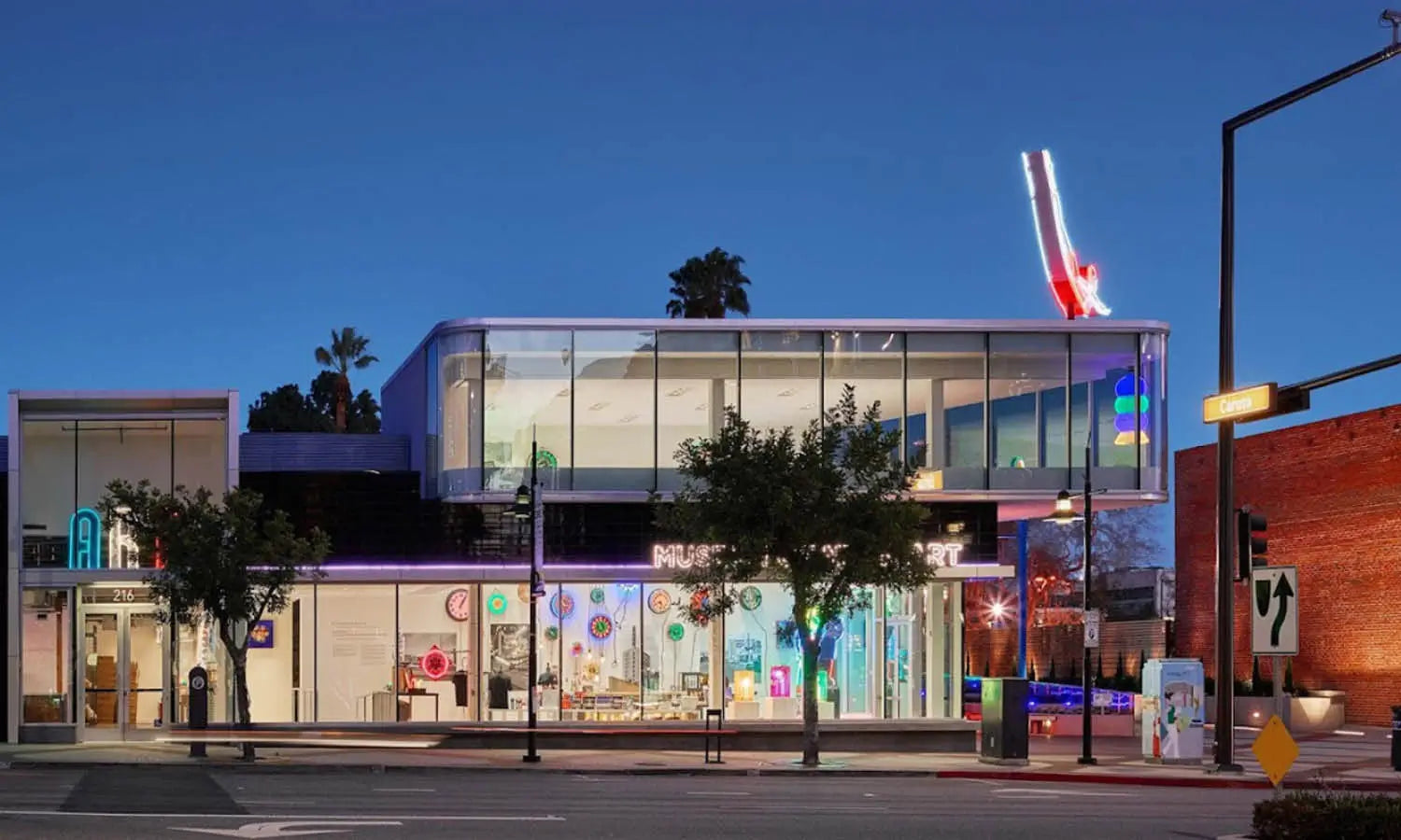 Museum of Neon Art (MONA), Glendale | Art Museum Guide