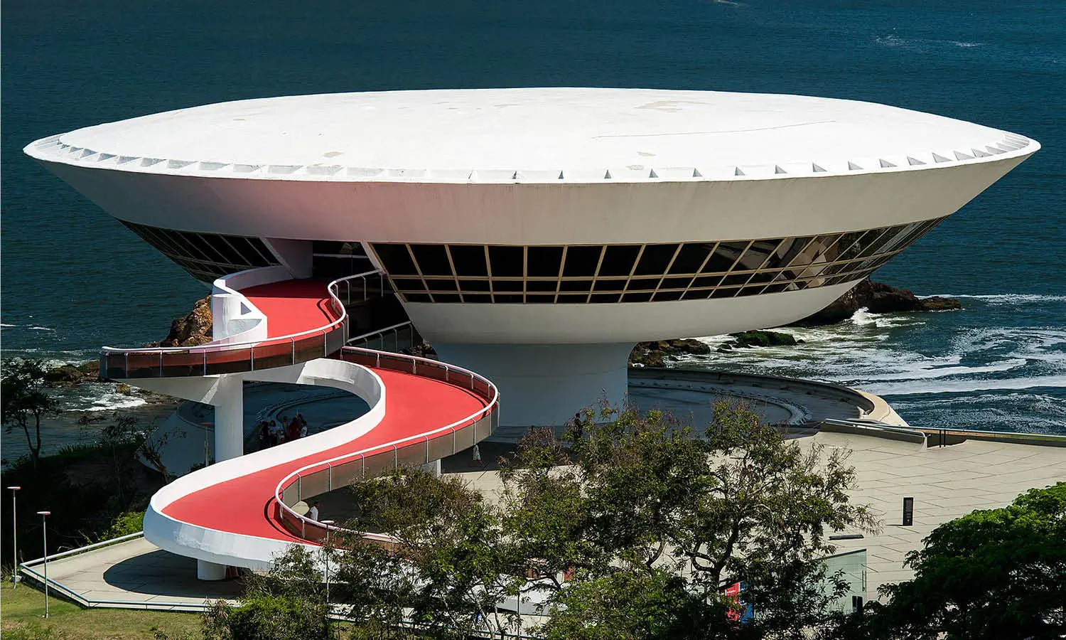 Niterói Contemporary Art Museum (MAC Niterói), Niterói | Art Museum Guide