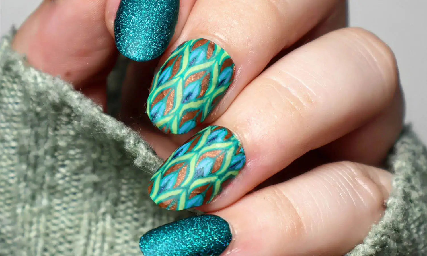 30 Best Peacock Nail Design Ideas You Should Check