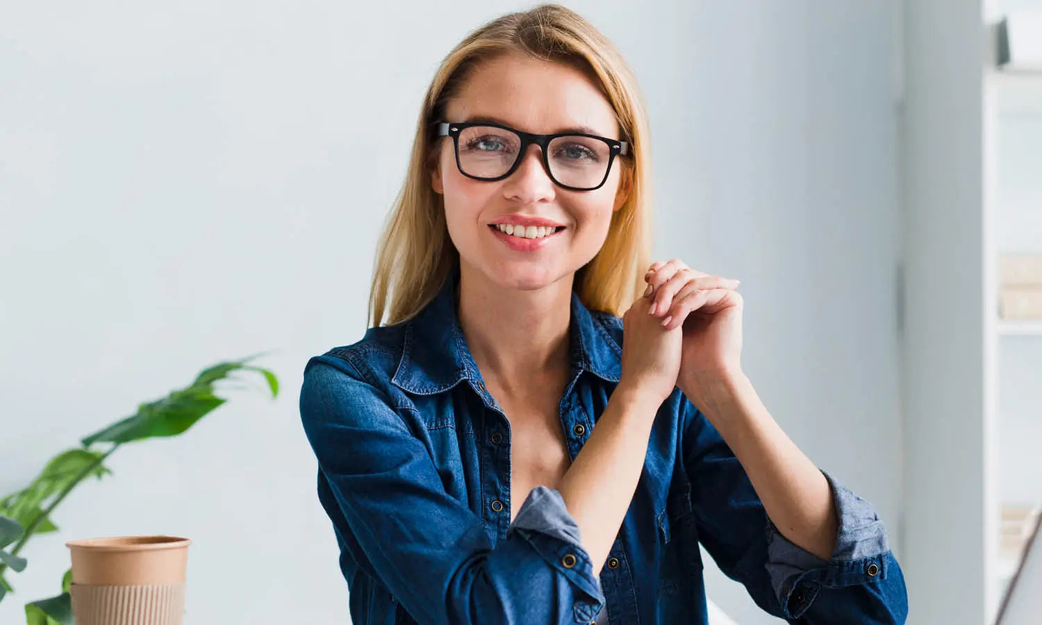 Sell Logo Designs On LogoArena: Complete Review