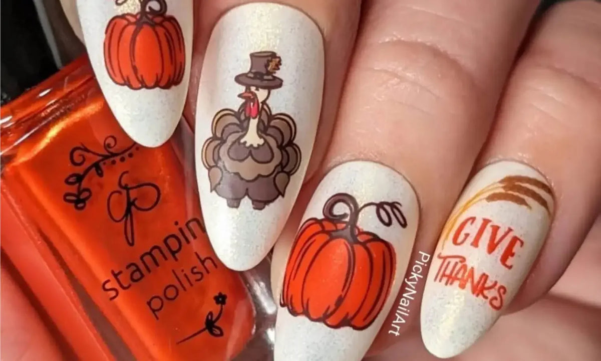 Cozy Thanksgiving Nail Ideas for the Holiday