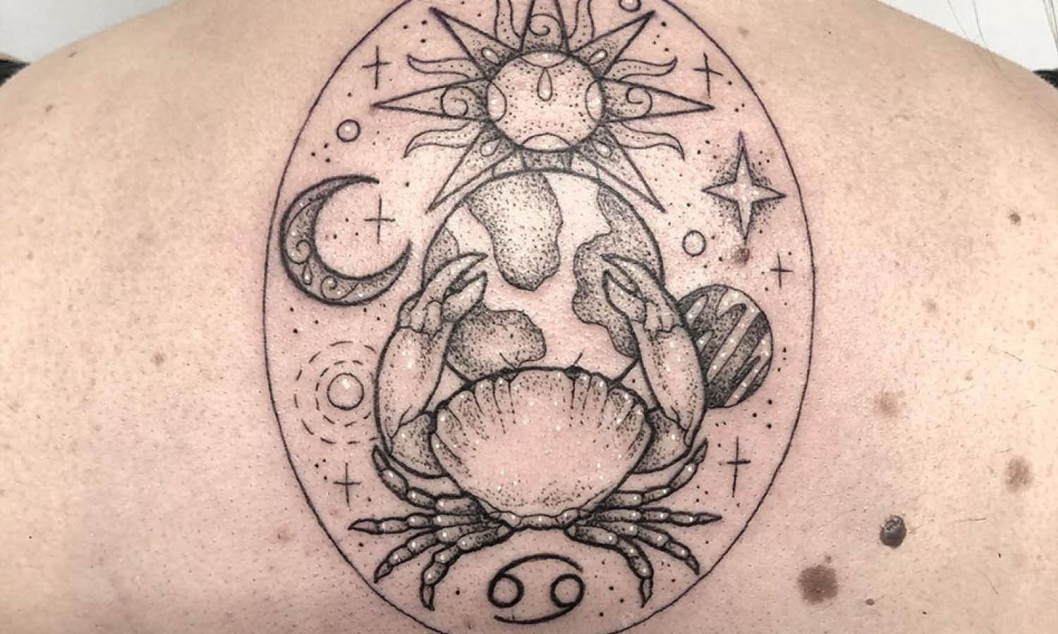 30 Best Zodiac Cancer Tattoo Ideas You Should Check