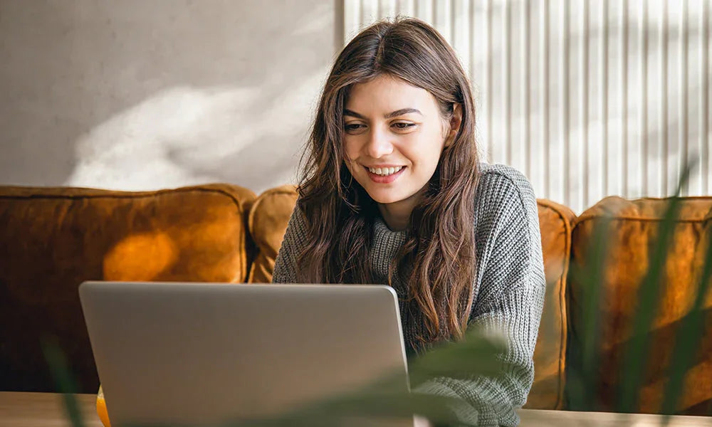 How to Start a Remote Graphic Design Career in 7 Steps | Jooble Guide