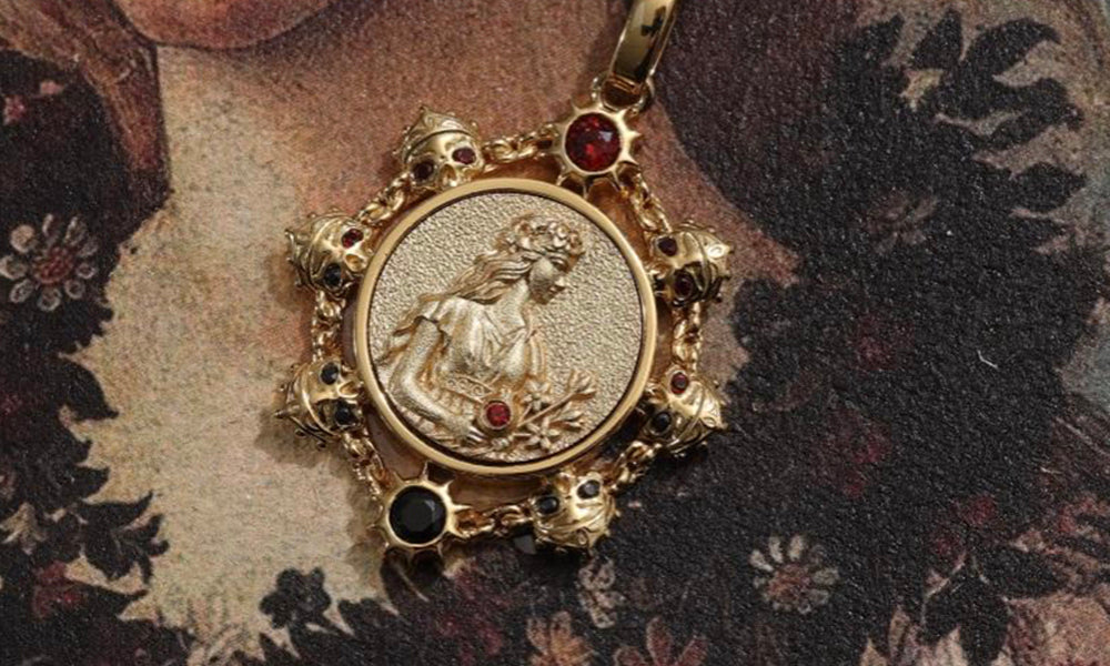 The Psychology Behind Wearing Meaningful Jewelry