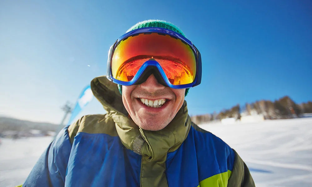 Why Are Anti-fog Goggles Crucial for Skiers in Humid Conditions?
