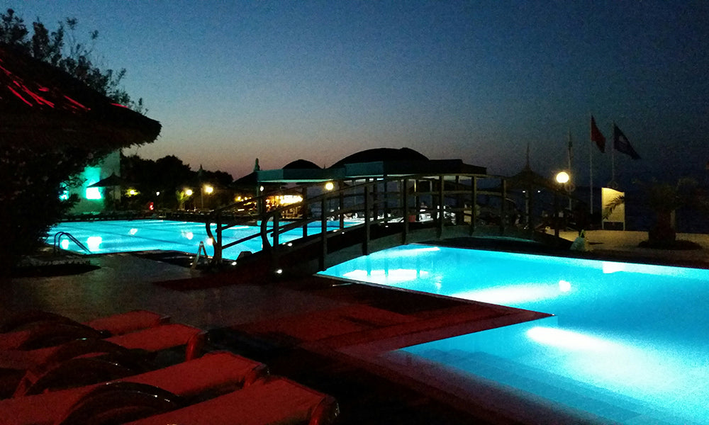 Why Outdoor Lighting Contractors Recommend Dekingled