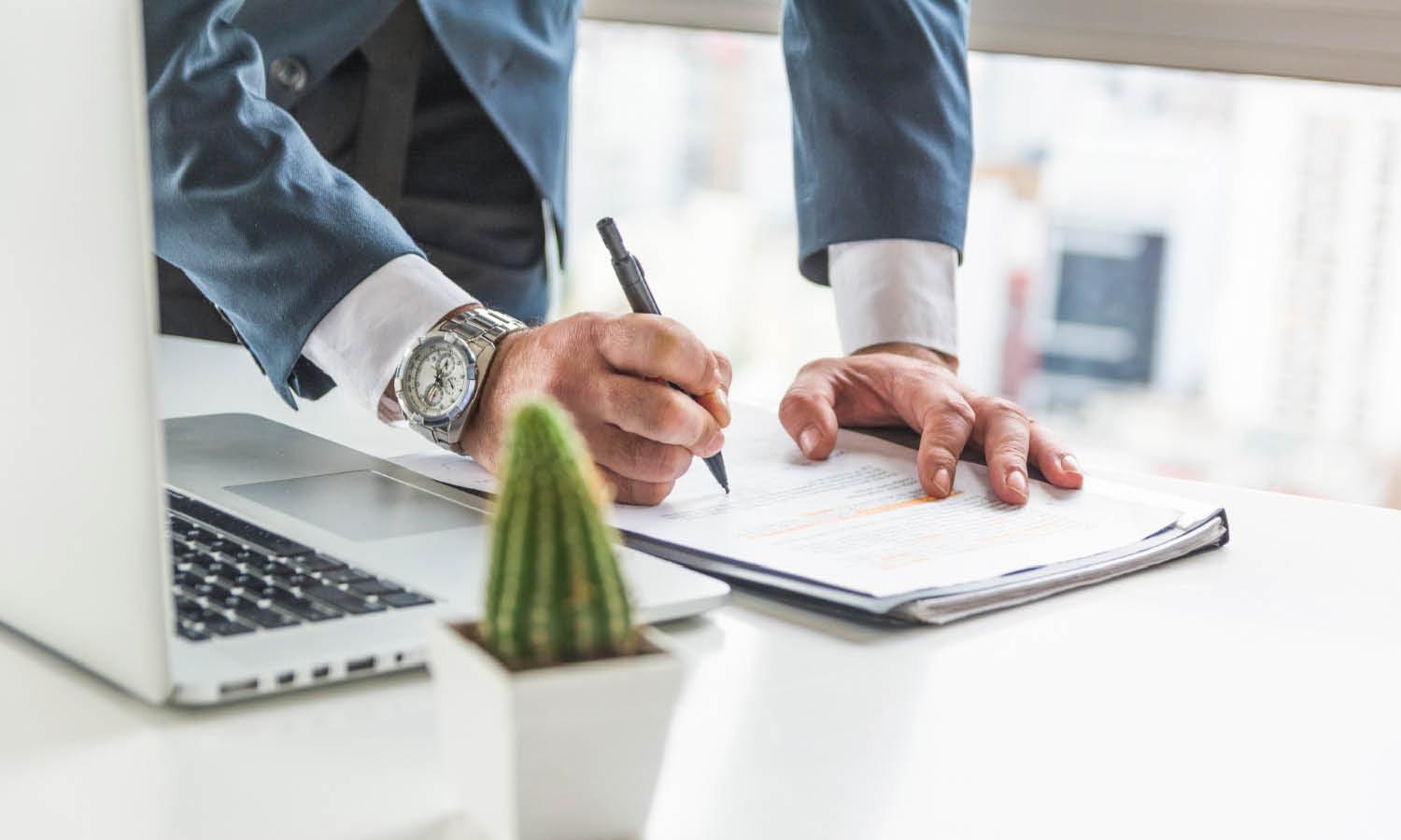 Essential Things To Write When Creating Logo Design Contract - Kreafolk