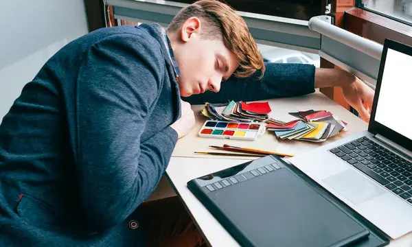 What To Do If You Are Tired of Working On A Day Job? - Kreafolk